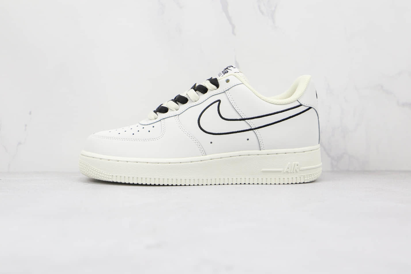 Nike Air Force 1 07 Low White Black Running Shoes CL6326-158 - Trendy Athletic Footwear