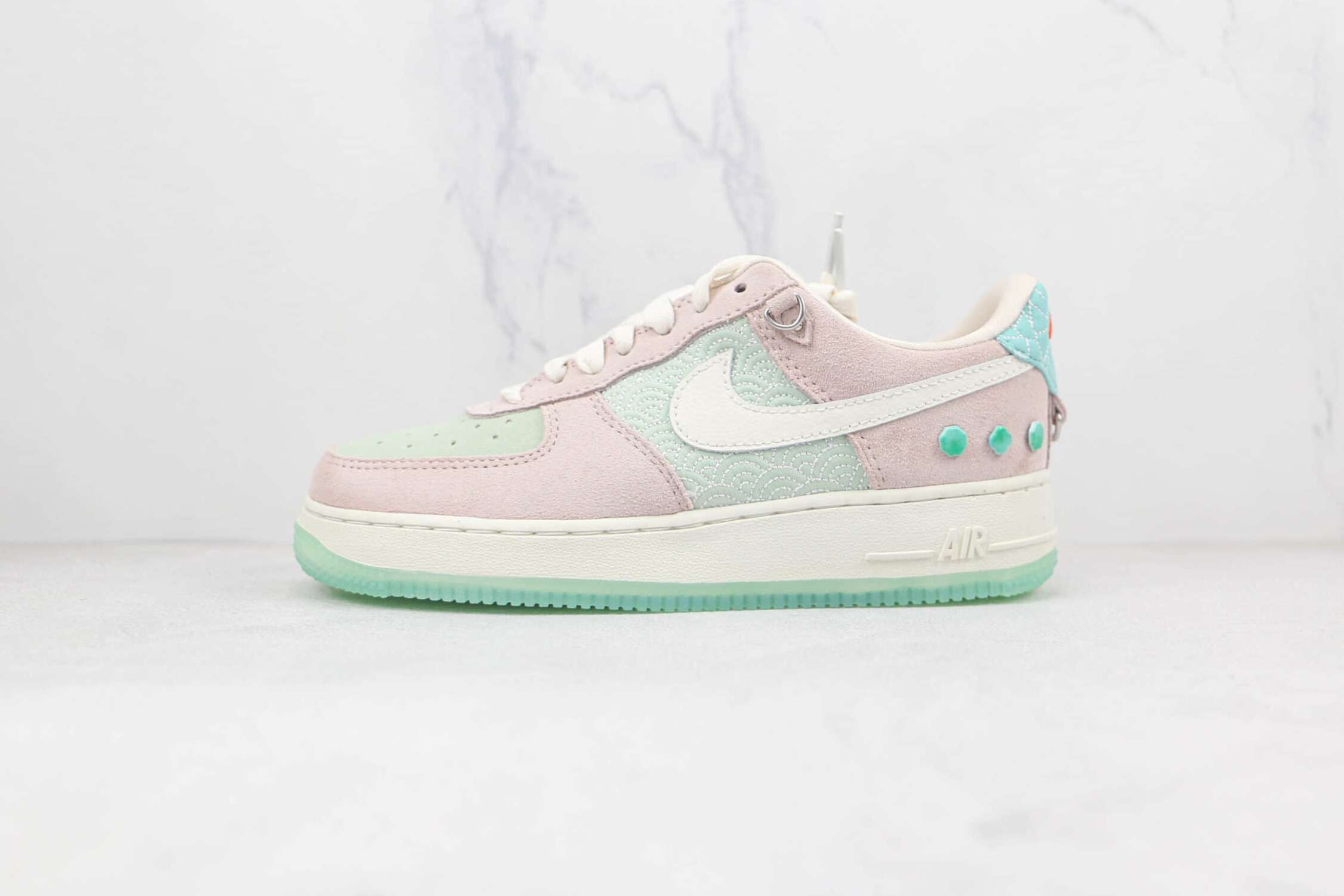 Nike Air Force 1 '07 LX Shapeless, Formless and Limitless DQ5361-011