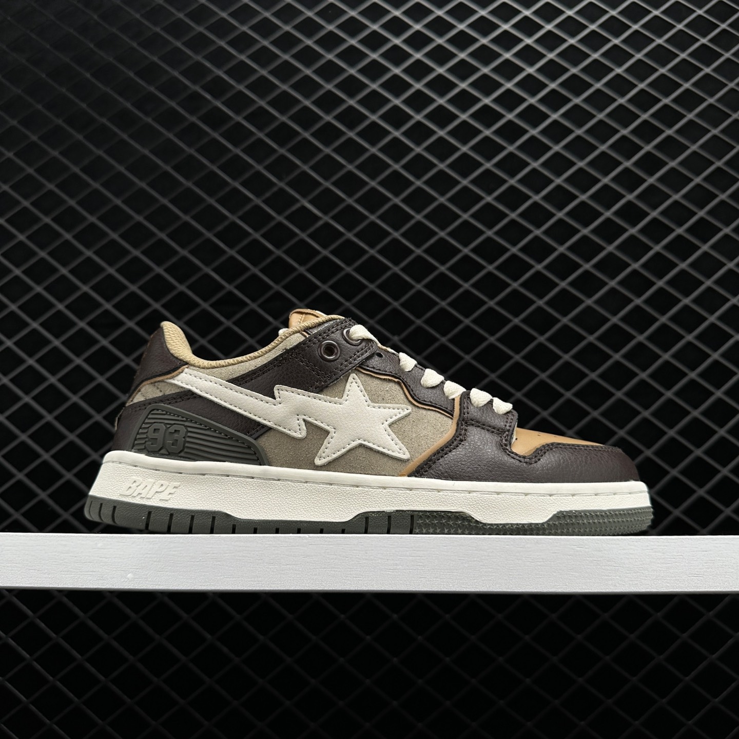 A BATHING APE WMNS Sk8 Sta Brown 1H80-291-013