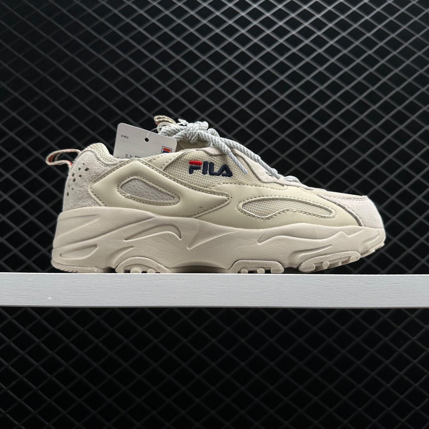 FILA Fixture Explorer Cement Running Shoe Grey 1RM01016_077 - Lightweight and Stylish Trainer for Men and Women