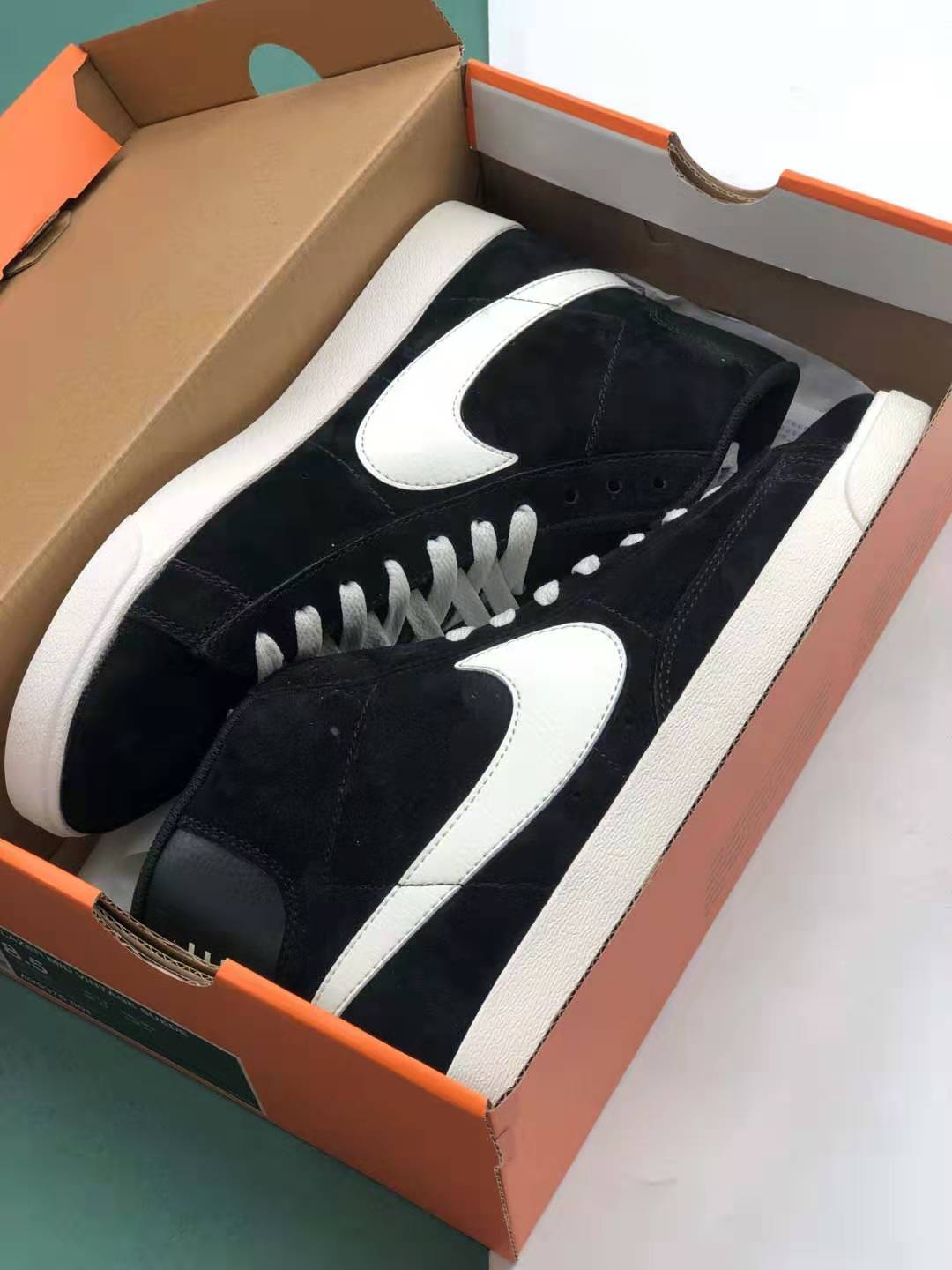 Nike Blazer Mid Vintage Suede 'Black' AV9376-001 - Classic Style and Premium Quality for Sneaker Enthusiasts
