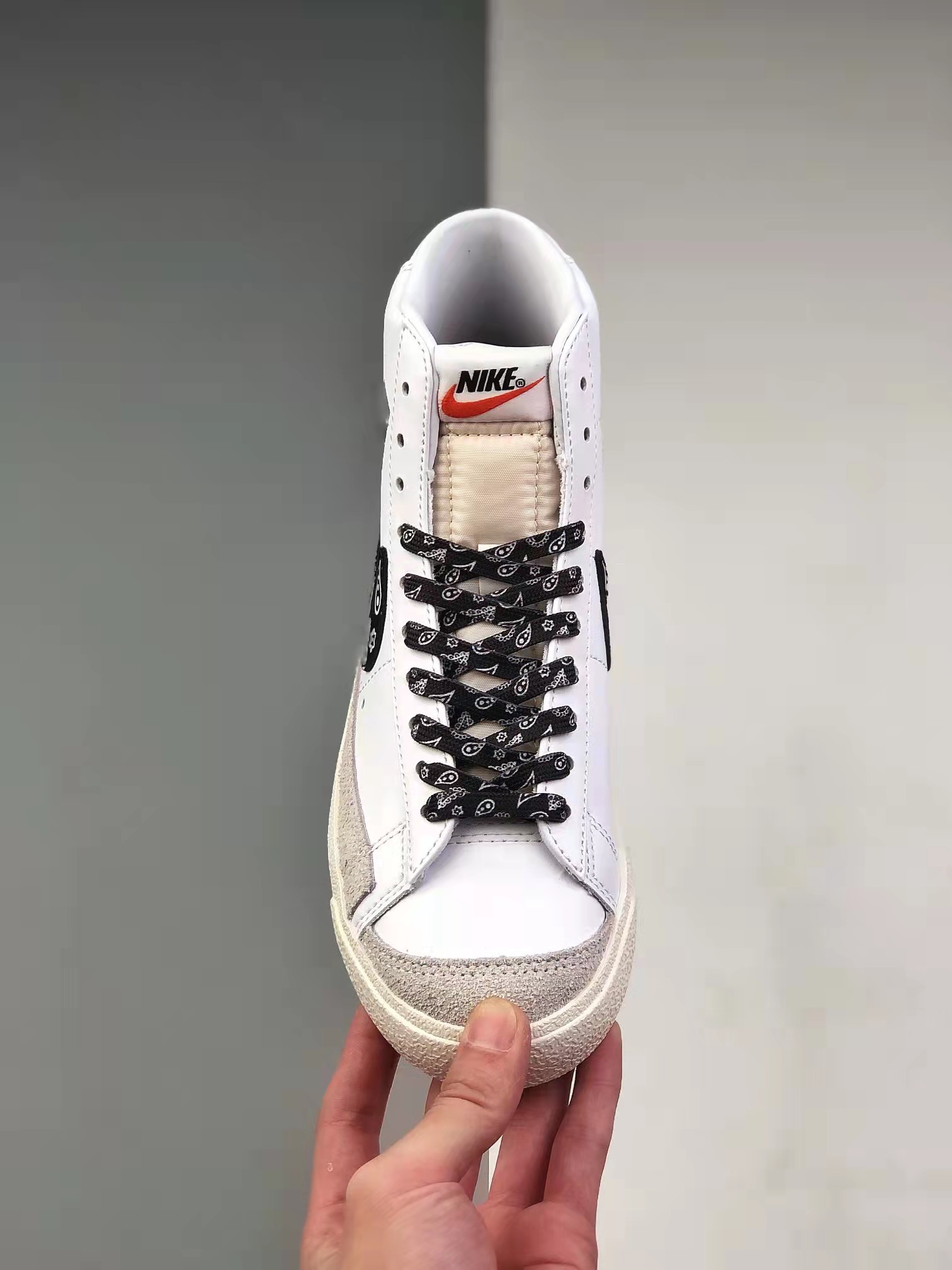 Nike Blazer Mid 77 Vintage 'White Black' CZ1055-100 - Classic Style with a Retro Twist
